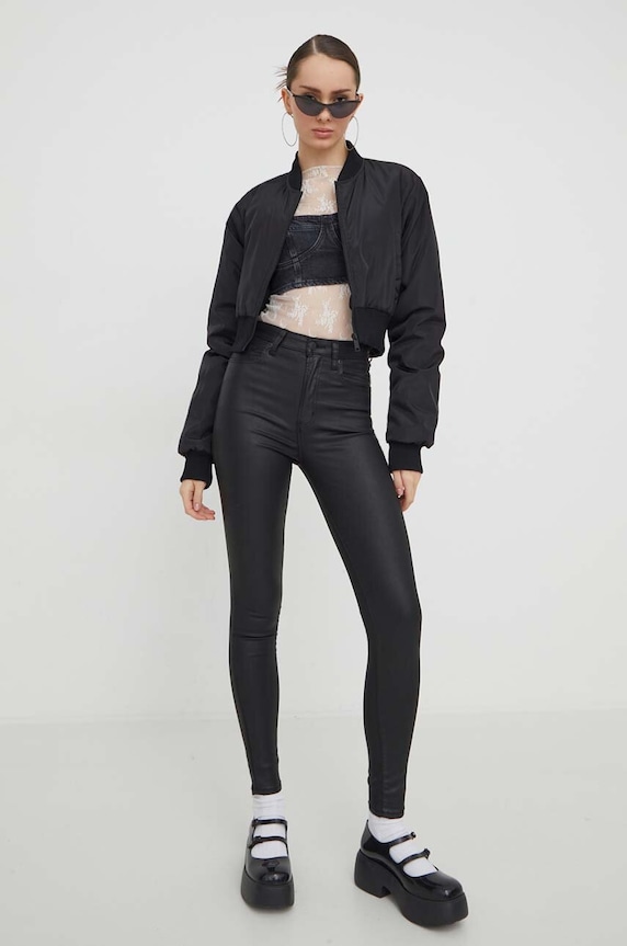 Tommy Jeans farmer top DW0DW17699 fekete SS24