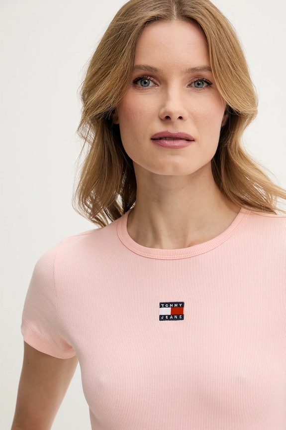 Odzież Tommy Jeans t-shirt damski bawełniany z elastanem DW0DW17881 różowy