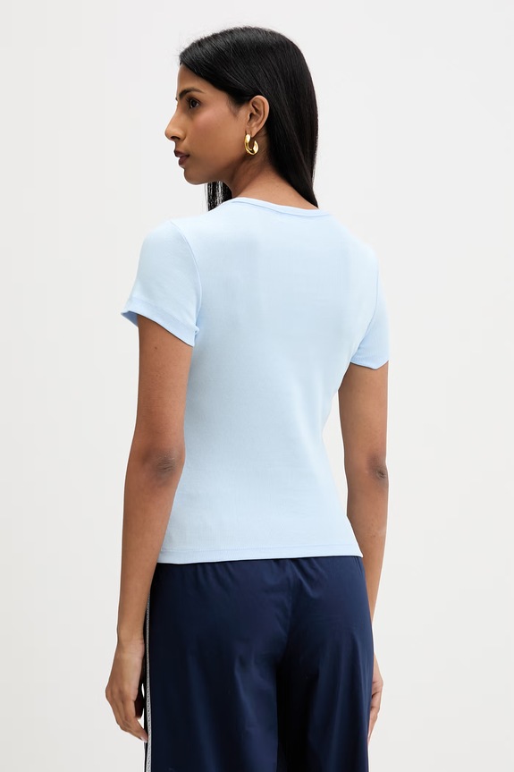 Ρούχα Tommy Jeans t-shirt γυναικείο βαμβακερό με ελαστάν DW0DW17881 μπλε