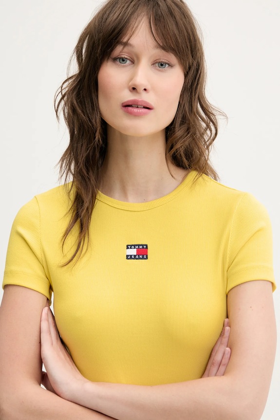 Ρούχα Tommy Jeans γυναικείο t-shirt βαμβακερό με ελαστάν DW0DW17881 κίτρινο