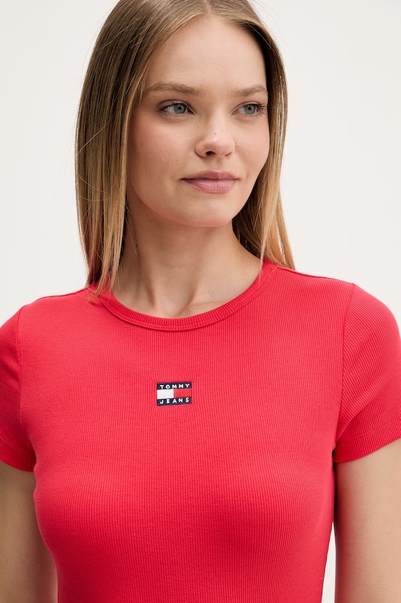 Tommy Jeans t-shirt damski bawełniany z elastanem czerwony DW0DW17881