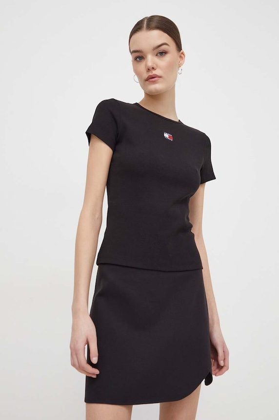 Tommy Jeans tričko dámské bavlněné s elastanem nášivka černá DW0DW17881