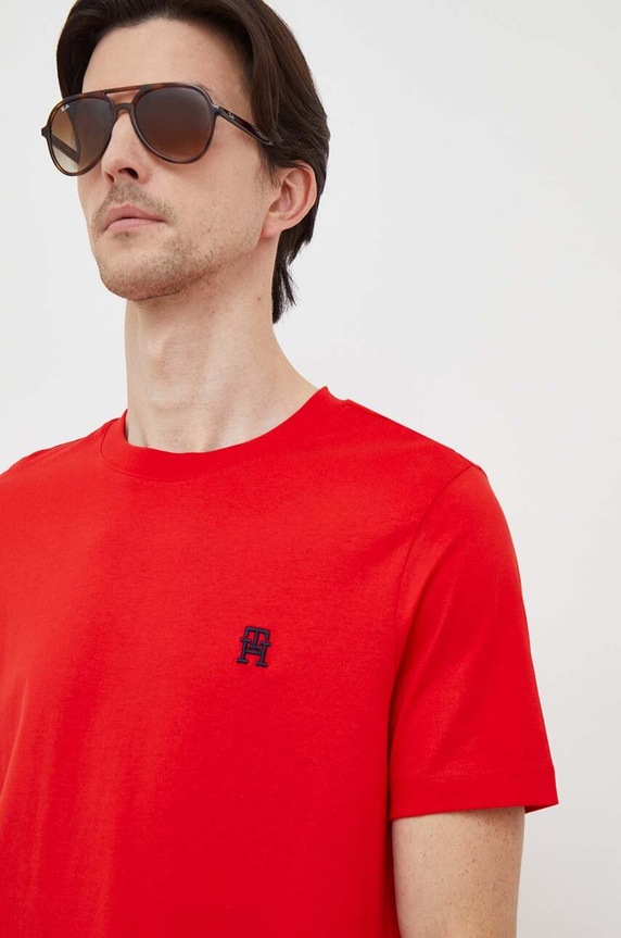 Bavlnené tričko Tommy Hilfiger nášivka červená MW0MW33987