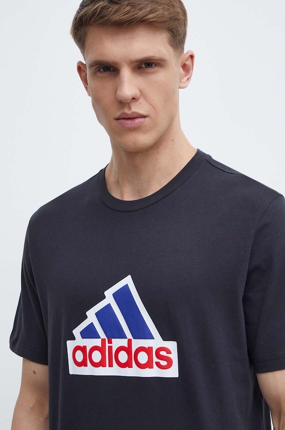 Bavlněné tričko adidas kulatý černá IS9596