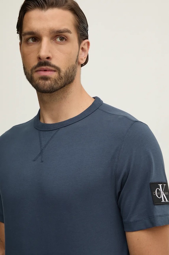 Bavlněné tričko Calvin Klein Jeans námořnická modř J30J323484
