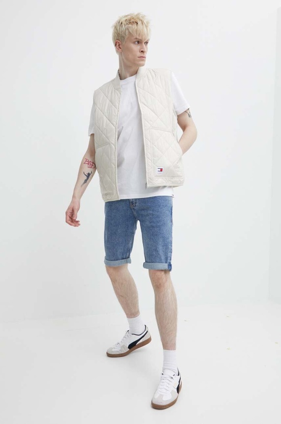 Bavlnené tričko Tommy Jeans DM0DM19171 biela SS24