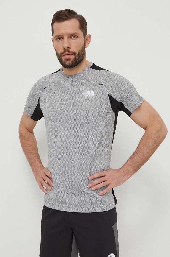 The North Face sportos póló Mountain Athletics Lab elasztánnal szürke NF0A87CGRID1