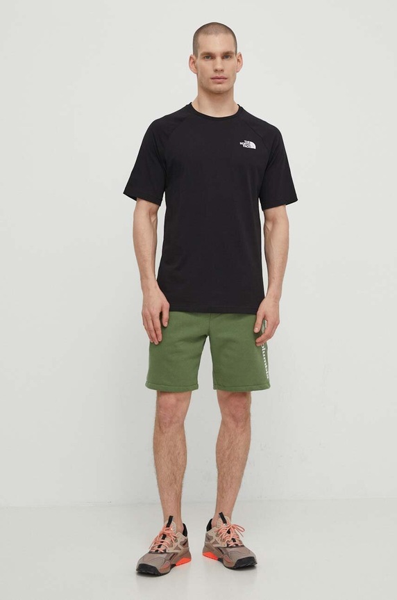 The North Face tricou din bumbac NF0A87NUJK31 negru AW25