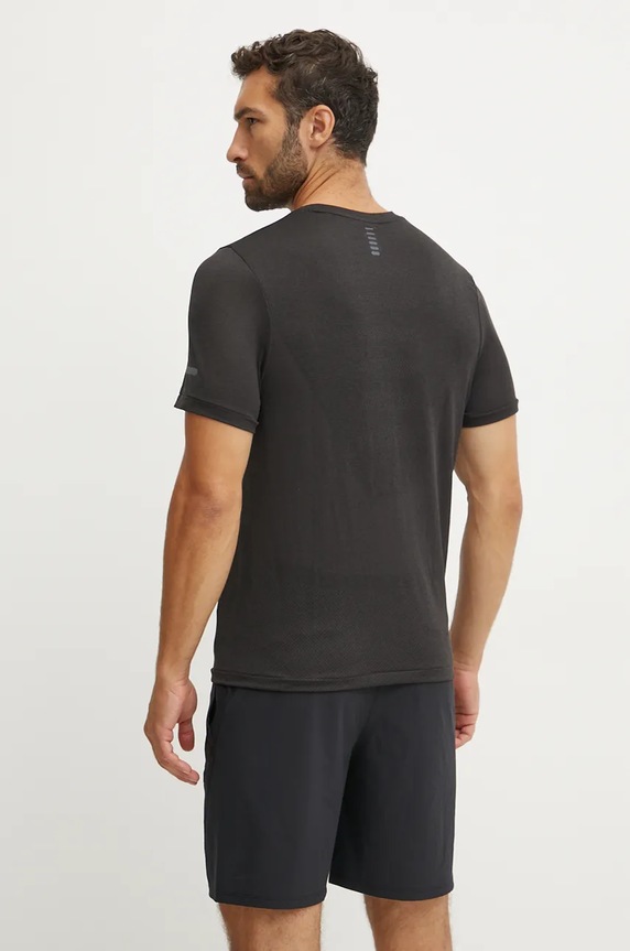 Ρούχα Μπλουζάκι για τρέξιμο Under Armour Seamless Stride 1375692 μαύρο