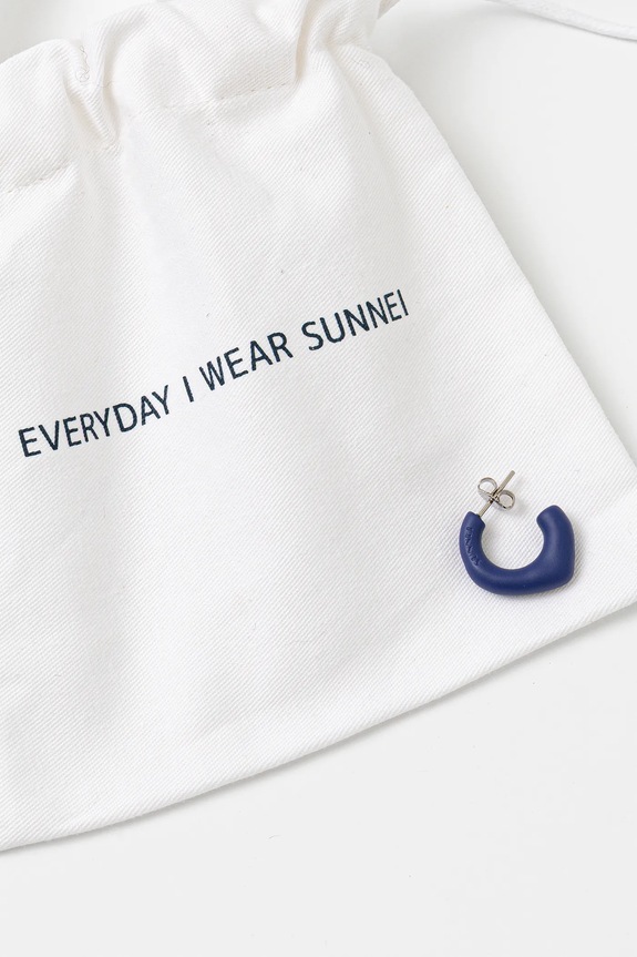 Sunnei orecchino ACCXJEW016 blu navy SS25