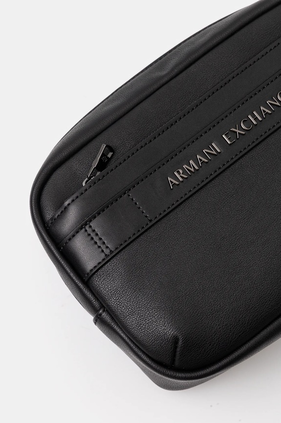 Armani Exchange kosmetyczka czarny XM000255.AF11925