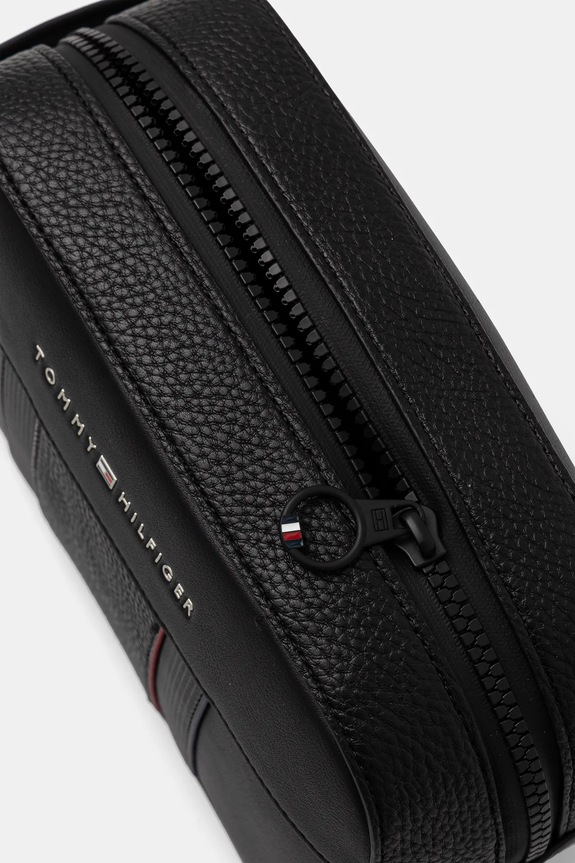 Козметична чанта Tommy Hilfiger черен AM0AM13301