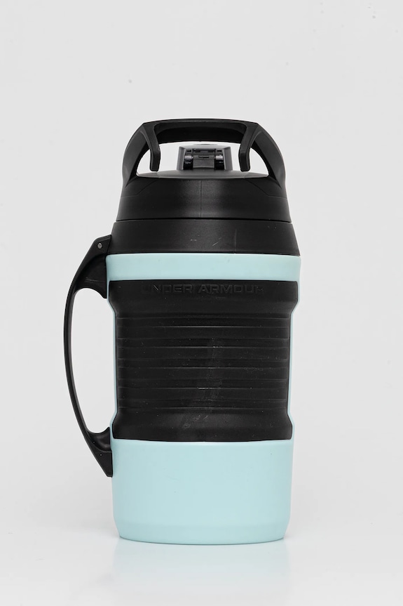Under Armour bidon 1.9 L UA70020 turkusowy SS25