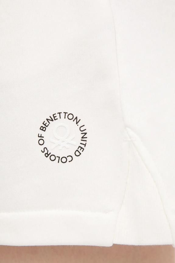 Σορτς United Colors of Benetton λευκό 31NB3900Q