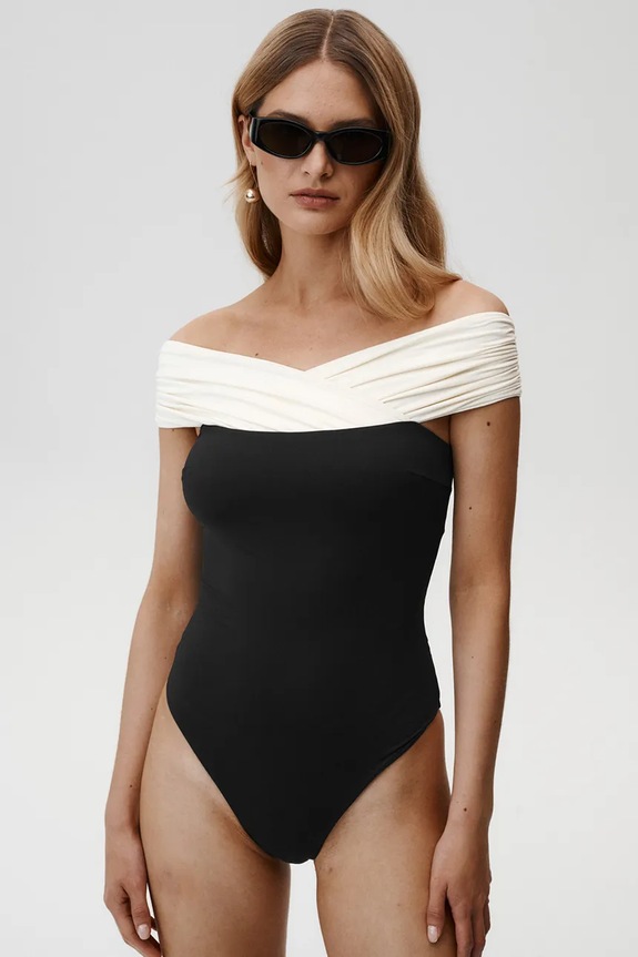 Jednodielne plavky Undress Code Tropez Swimsuit bez kostíc čierna 936.
