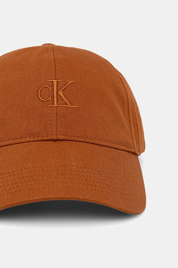 Calvin Klein czapka z daszkiem damska bawełniana LV04K5024G brązowy SS26