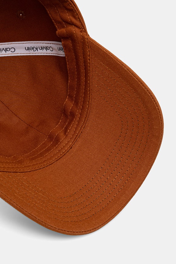 Calvin Klein czapka z daszkiem damska bawełniana brązowy LV04K5024G