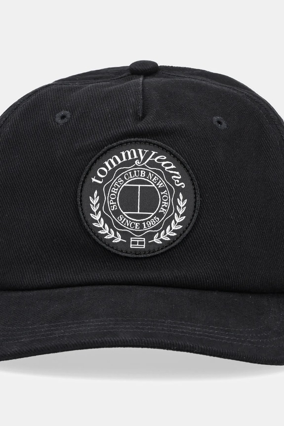 Bavlnená šiltovka Tommy Jeans AM0AM13318 čierna SS25