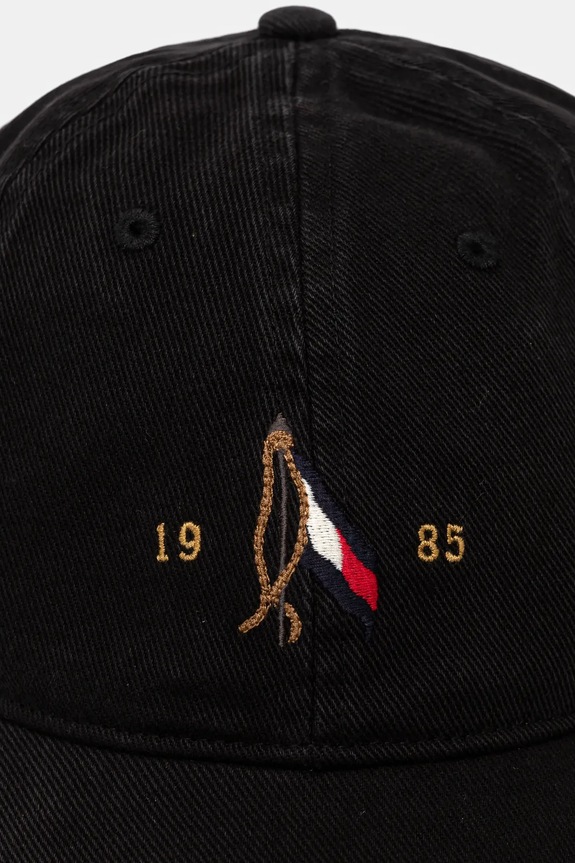 Šiltovka Tommy Hilfiger čierna AM0AM13348