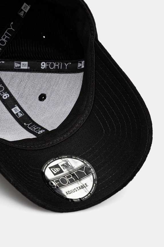 New Era czapka z daszkiem welurowa Tonal Check 940 Lakers czarny 60595440