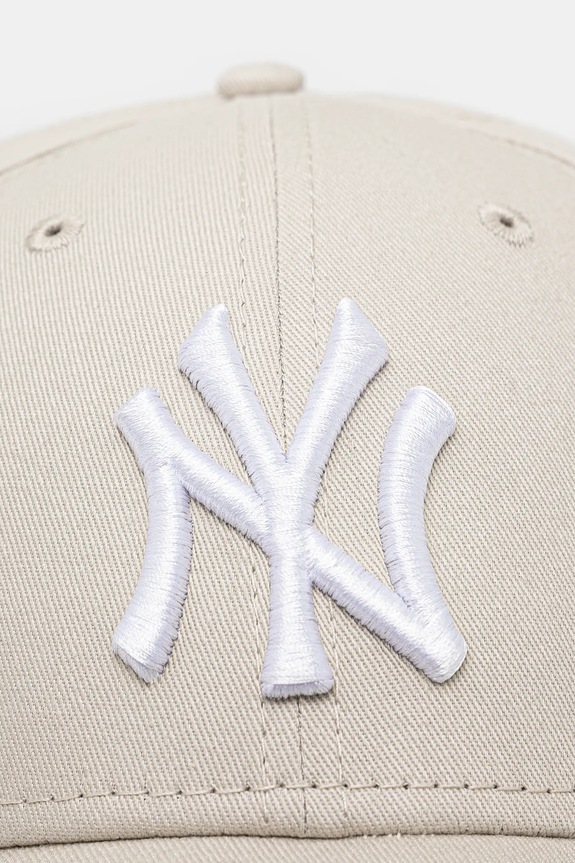 Bombažna bejzbolska kapa New Era LE 940 NYY 60471459 bež SS25