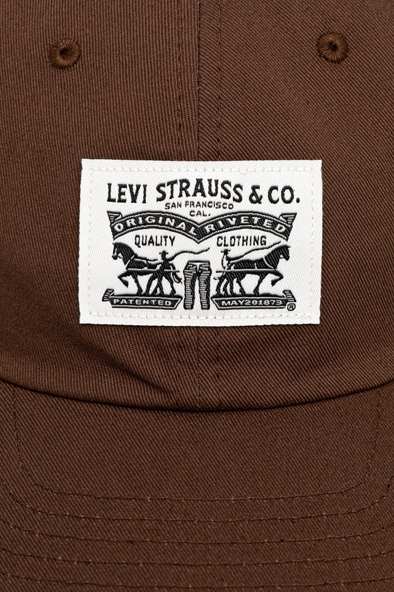 Levi's czapka z daszkiem bawełniana 000A9.0010 brązowy SS25