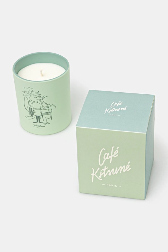 Ароматизована свічка Café Kitsuné Green Garden Candle OU08401O0003 зелений SS25