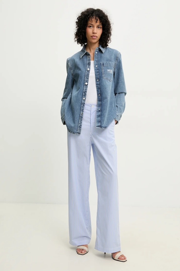 Bavlněná košile Moschino Jeans 0204.3721 modrá SS25