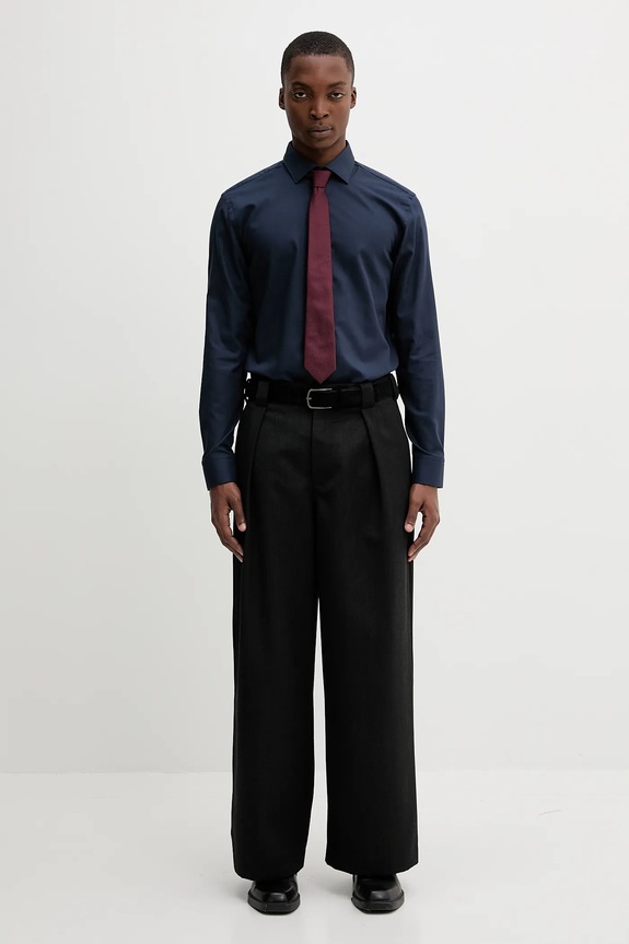 Pamučna košulja HUGO 50539707 mornarsko plava SS25