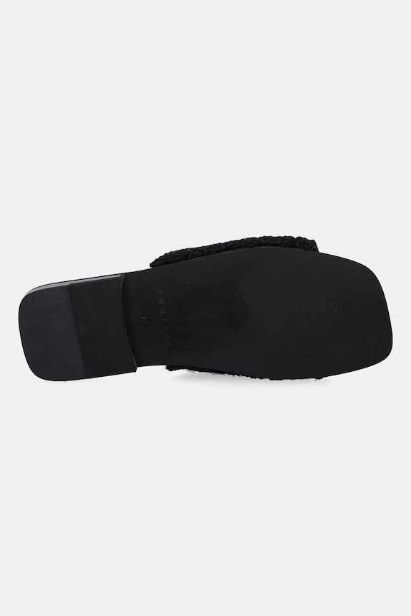 Inuikii papucs Woven Strap Stones 1004.003.0601.000 fekete