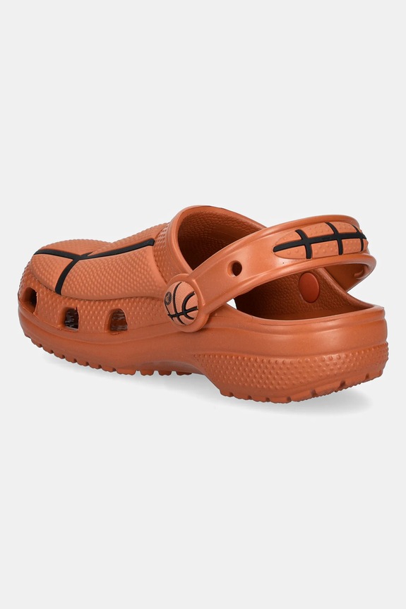 Chłopiec Crocs klapki CLASSIC BASKETBALL CLOG 210021.CROCS.CLASSIC.BA pomarańczowy