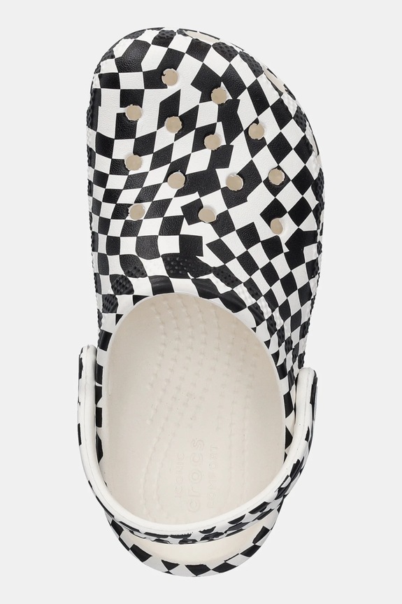 Crocs klapki CLASSIC WARPED CHECKER CLOG KIDS czarny 210990.CROCS.CLASSIC.WA