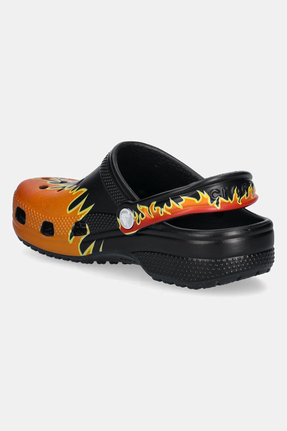Chłopiec Crocs klapki CLASSIC FLAMES CLOG KIDS 210993.CROCS.CLASSIC.FL czarny