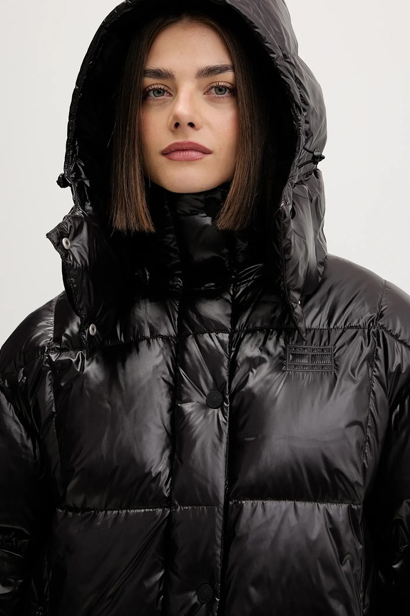 Μπουφάν με επένδυση από πούπουλα Tommy Jeans DW0DW21615
