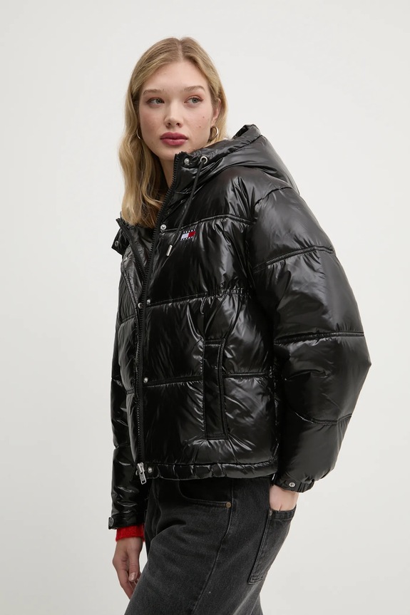 Tommy Jeans rövid kabát fekete DW0DW20210