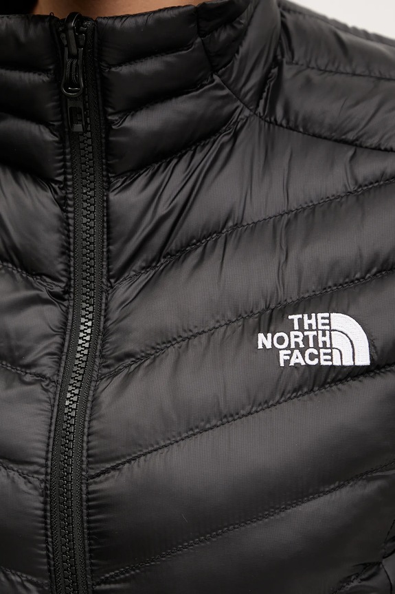 Μπουφάν The North Face Huila NF0A85AG4GZ1 μαύρο