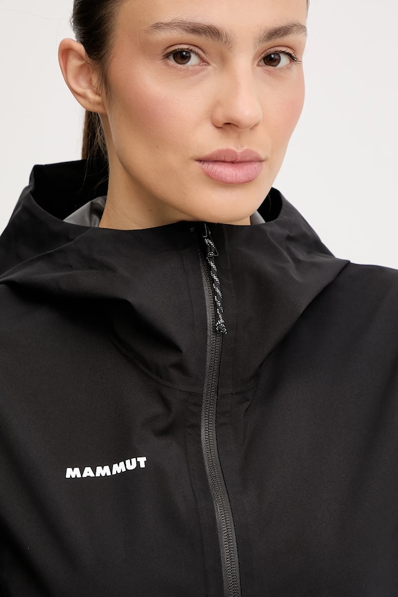 Turistická bunda Mammut Linard Light čierna 1010.31500