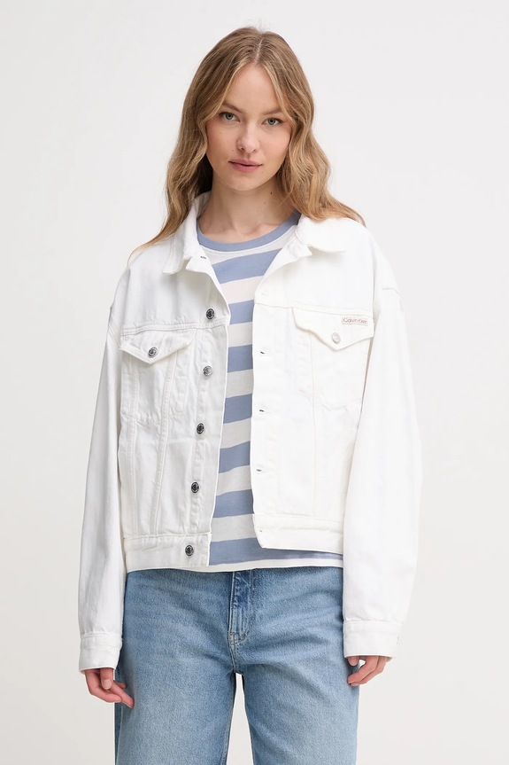 Bavlnená bunda Calvin Klein Jeans oversize biela J20J225181