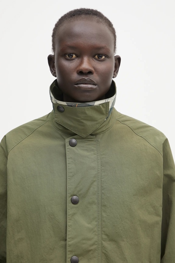 Barbour giacca Barbour Transport Lightweight Showerproof Jacket verde MSP0124