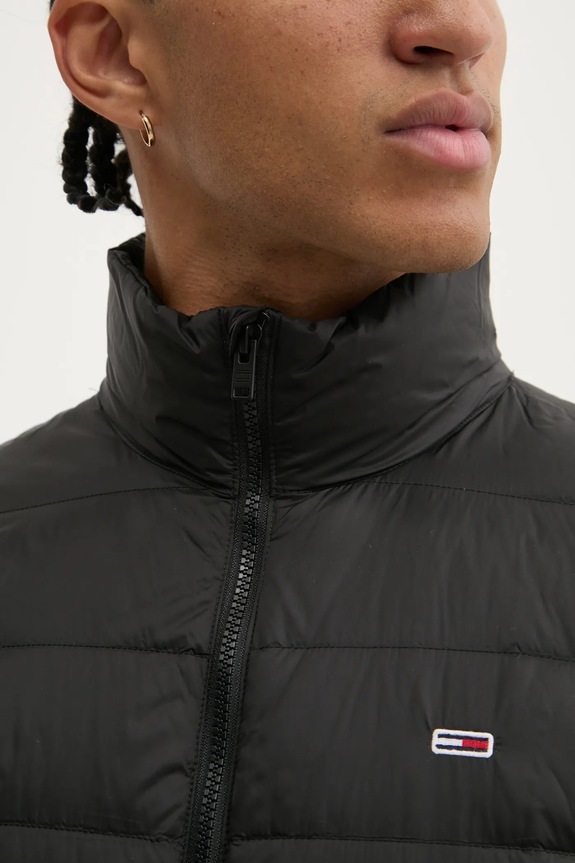 Pernata jakna Tommy Jeans DM0DM20658 crna