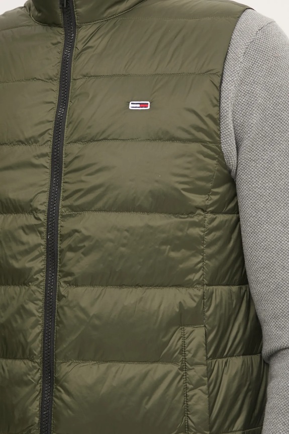 Tommy Jeans bezrękawnik puchowy DM0DM20663 zielony