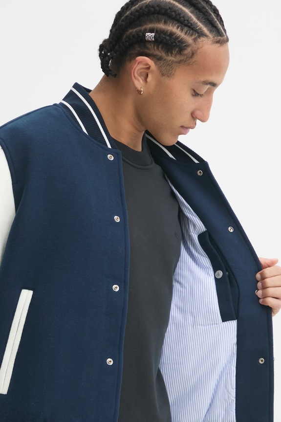 Tommy Jeans kurtka z domieszką wełny DM0DM20216