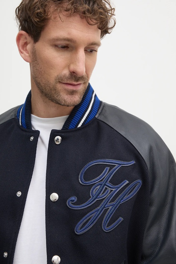 Jakna Tommy Hilfiger mornarsko plava MW0MW37735