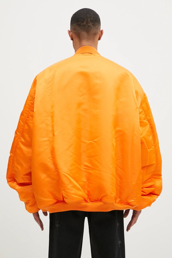 Яке VETEMENTS Oversized Leather Bomber UA66JA200B