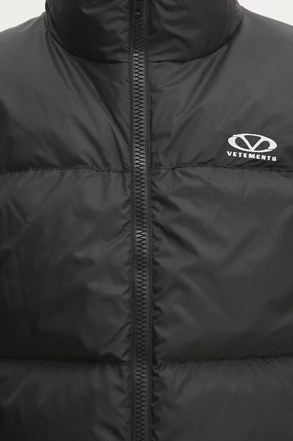 VETEMENTS down jacket Logo Puffer black UA66JA350B