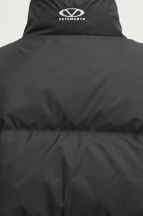VETEMENTS down jacket Logo Puffer UA66JA350B black