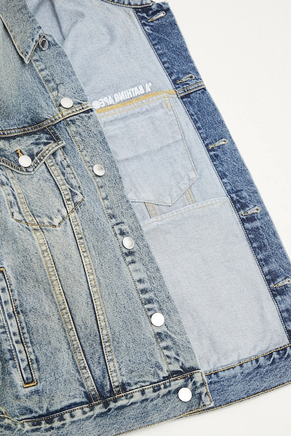 Bavlněná džínová bunda A Bathing Ape Distressed 13Oz Denim Trucker 1K80140308 modrá