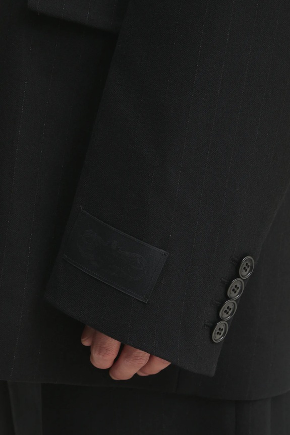 Шерстяной пиджак VETEMENTS Double Breasted Evening чёрный UA66JA450B1