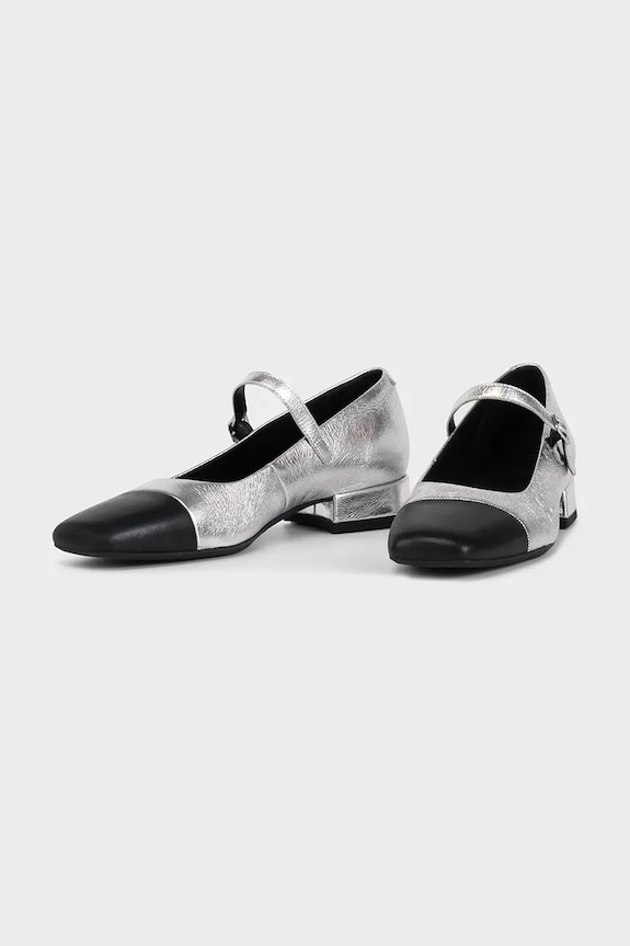 Kožené lodičky Vagabond Shoemakers DEBBI 5918.019.96 strieborná SS25