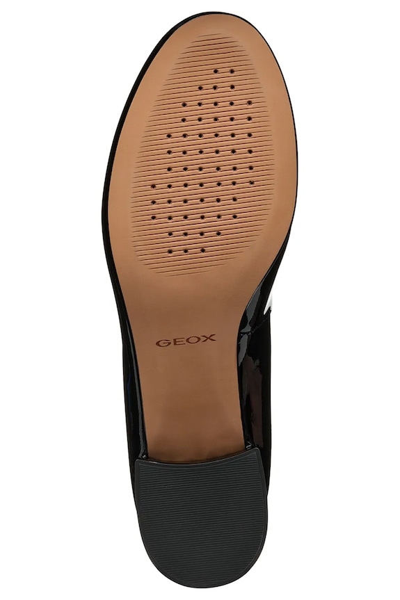 Δερμάτινες γόβες Geox D FLORETIA D46WMA.00066.C9999